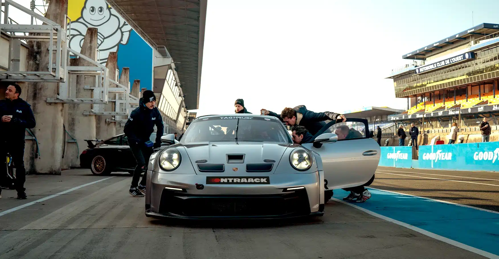 porsche cup sur circuit avec les équipes